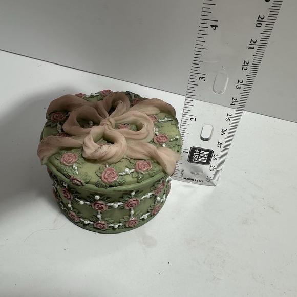 Beautiful Green And Pink Rose & Ribbon Trinket Box‎ Hand Painted 3" - Picture 6 of 6